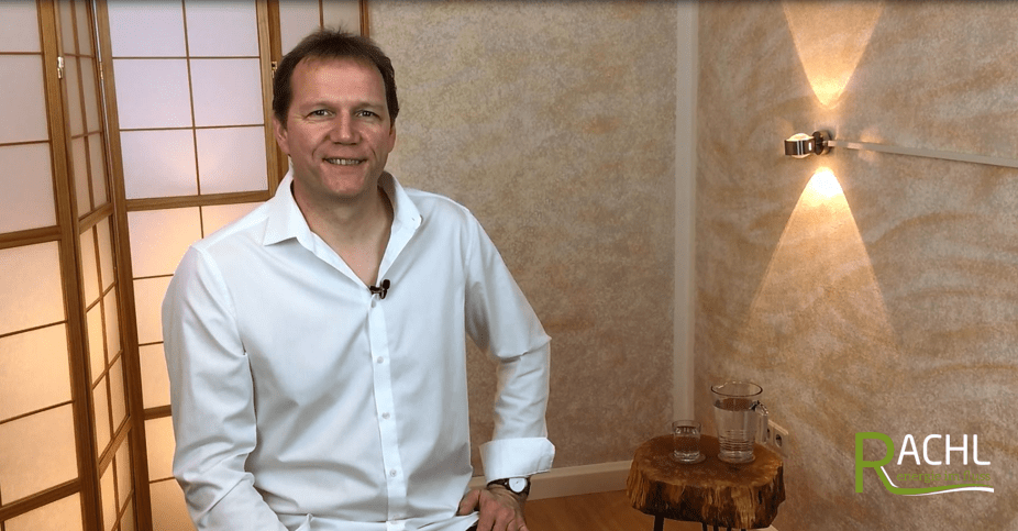 Hier ist ein Bild von Helmut Rachl, Selfnessexperte im Schwarzwald, zu sehen